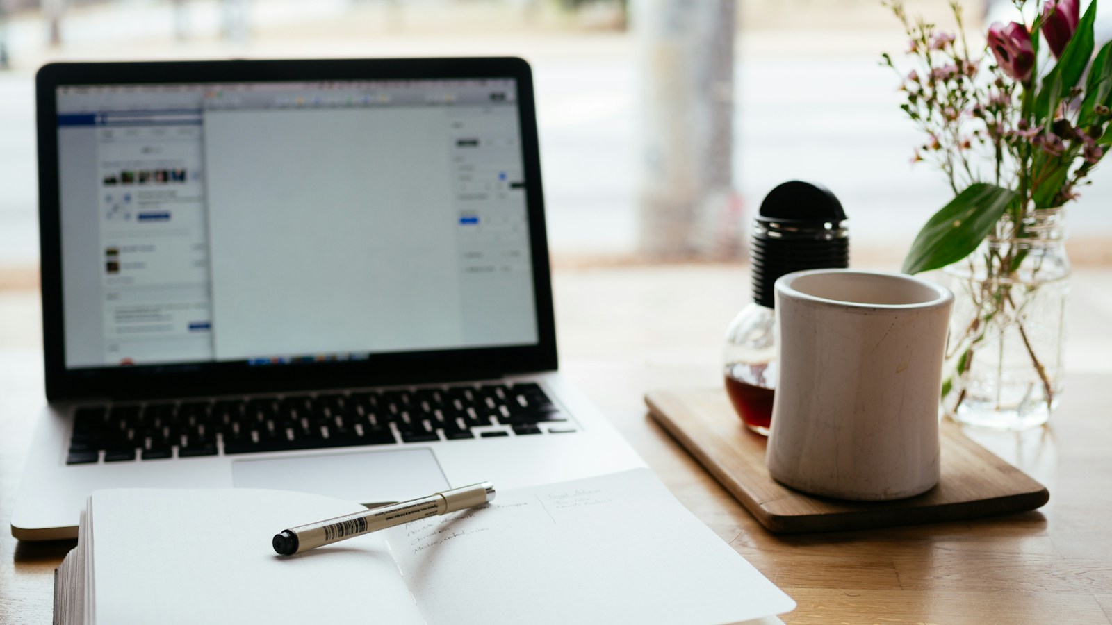 Öğrenci Laptopu Seçimi — konu fotoğrafı
